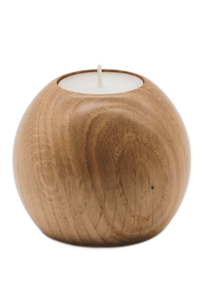 Drewniany świecznik z drewna dębowego o kształcie kuli, w kolorze naturalnym, na świece typu tealight