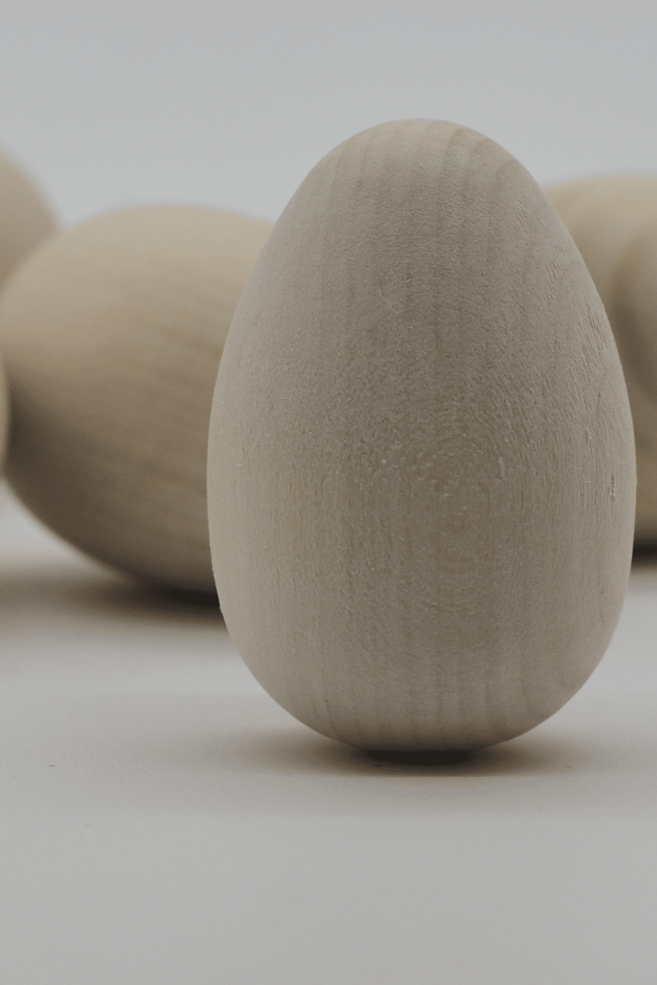 Drewniane jajko ozdobne