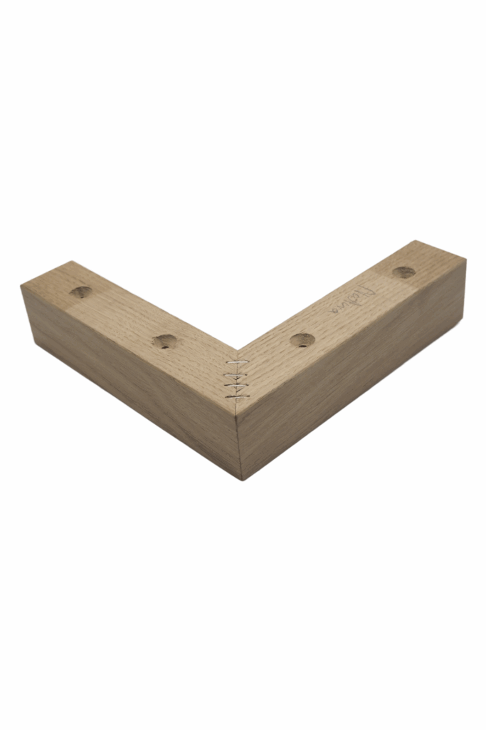 Narożna noga do mebli z drewna dębowego bezbarwna